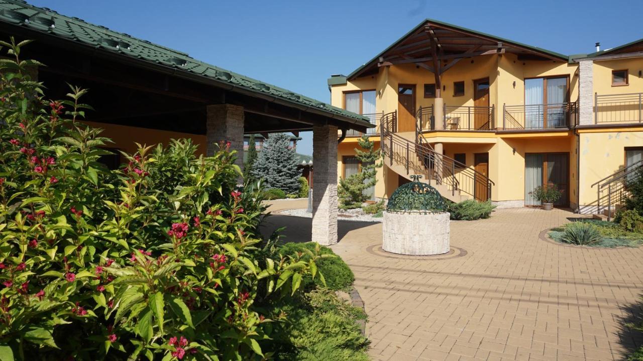 Margareta Penzion Velky Meder Exterior photo